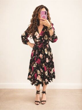 Boho Floral Midi Dress in Black and Pink v neck